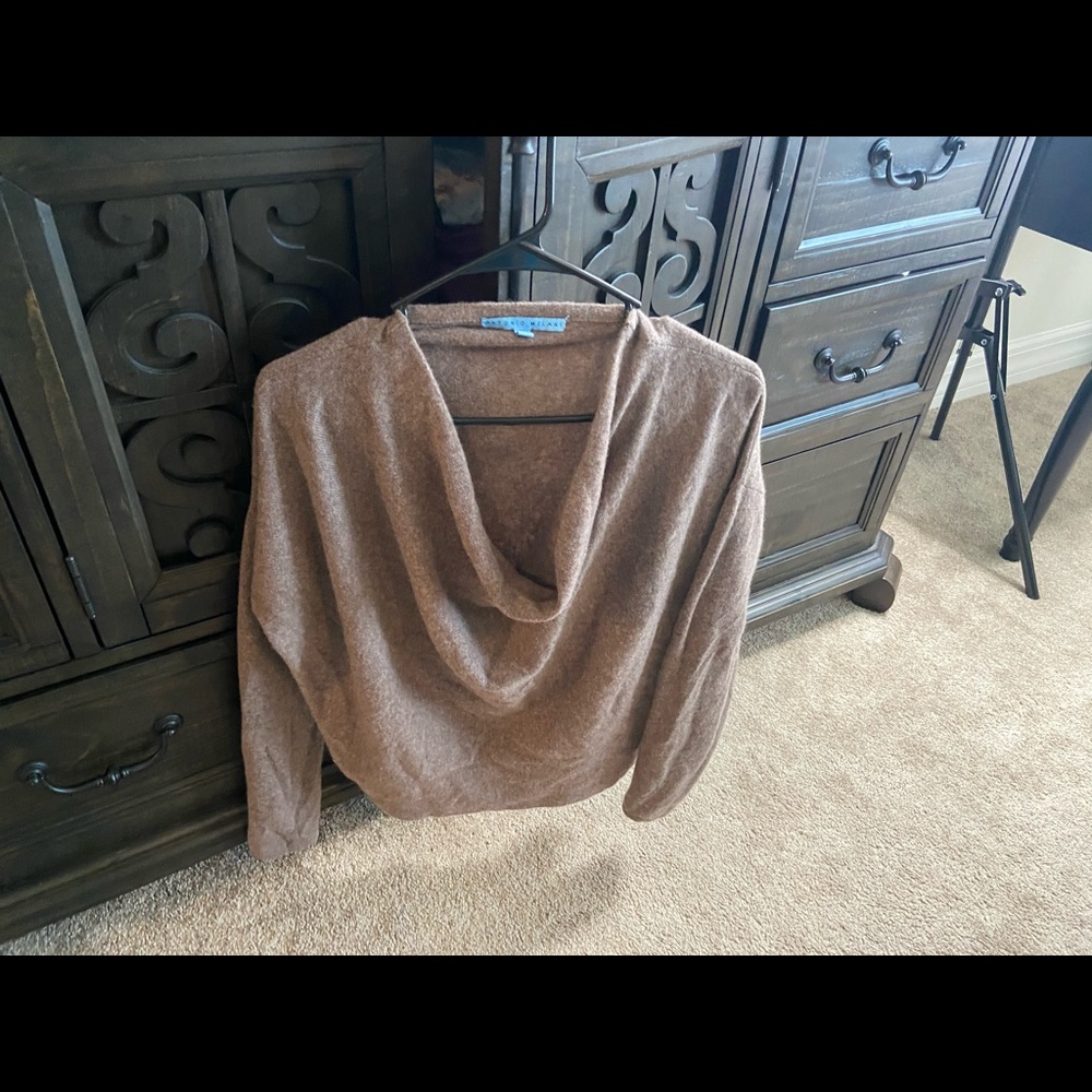 Cashmere sweater